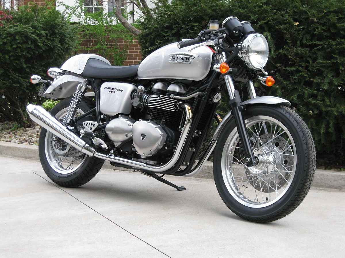 cool motorcycles - Triumph Thruxton RS