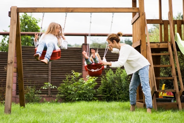 Top 10 Garden Swing Sets in 2021