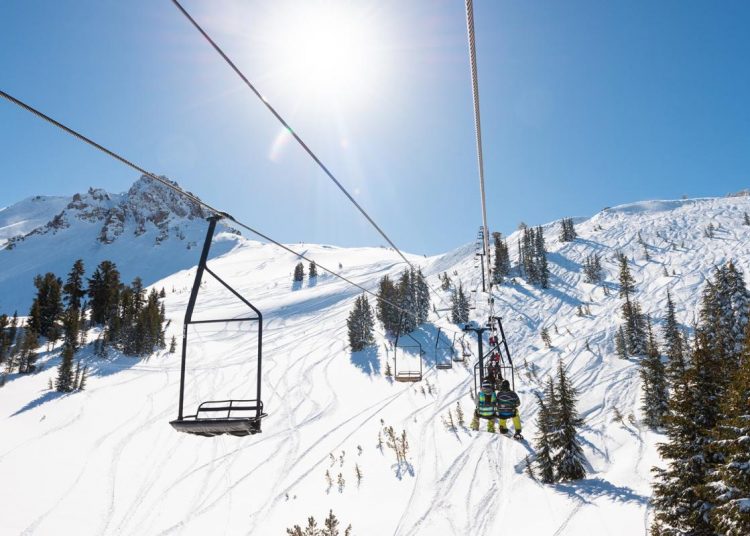 10 Best Places to find Snow in California | Routes and Destinations