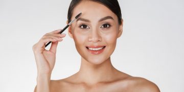 What are Powder Brows | Difference between Microblading and Powder Brows