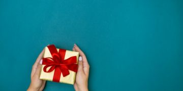 The Best Gifts for 40 Year Old Woman in 2021