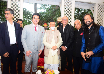 Governor of Maharashtra Honors Choreographer Feroz Khan