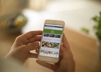 Apple removed clause 3.1.3 that  prohibited developers from contacting users outside in-app purchases