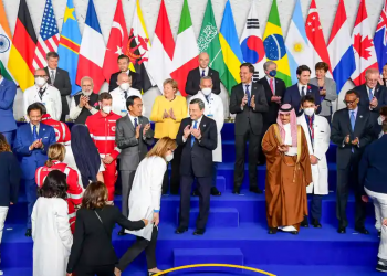 India Demands Recognition of Vaccination Certificates For International Travel