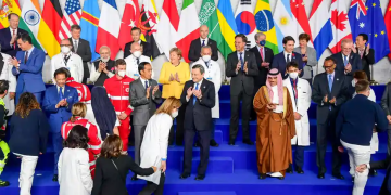 India Demands Recognition of Vaccination Certificates For International Travel