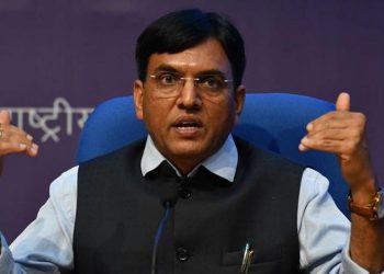 Health Ministry to review jab drive in 3 states