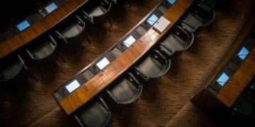 Mamata Banerjee looking to shake up the Central politics