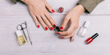 This is why you need to give your nails a day’s break before colouring them again