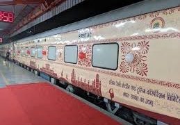 Shri Ramayana Yatra Train: IRCTC’s First Super Luxury Train Started on Sunday