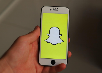 Snapchat hits 100 million users in India: Announces AR partnership with Flipkart
