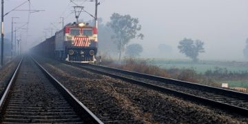 Karnataka imposes travel rules for short-term travellers from Maharashtra