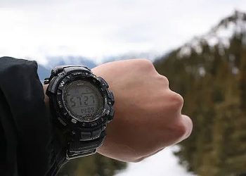 Top 10 Best Hunting Watches of 2021