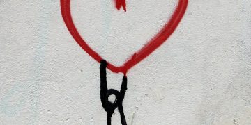 Sara Ali Khan on Loving Two Men in Atrangi Re: ‘This Is Not Feminist Movement But Innocence’