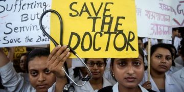 NEET PG Counselling: Protesting Doctors to March Towards Supreme Court Today, Demand Fast Track Hearing
