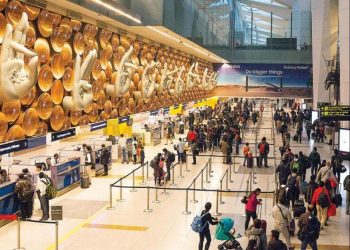 Covid-19 Omicron: Over 16,000 Passengers Land at Delhi Airport From High-Risk Countries