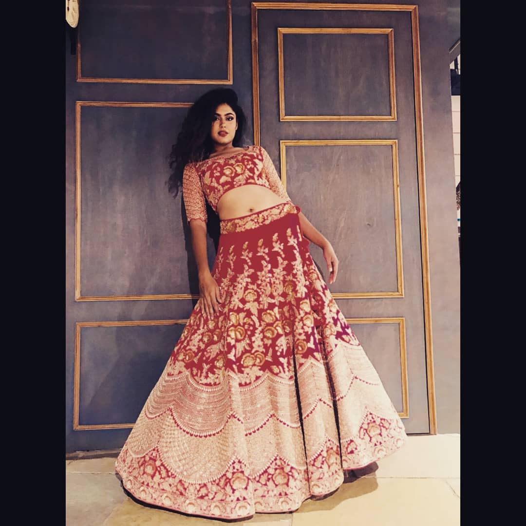 red lehenga