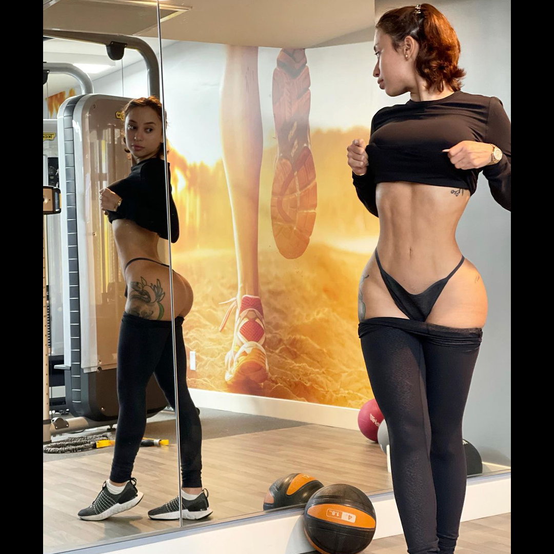 Veronica Perasso  at the gym