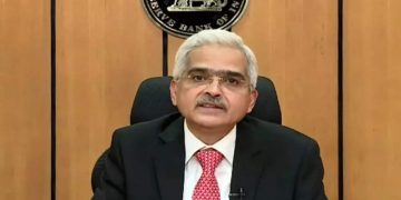 RBI Governor Bats For Policy Support Despite Rising Omicron Risk