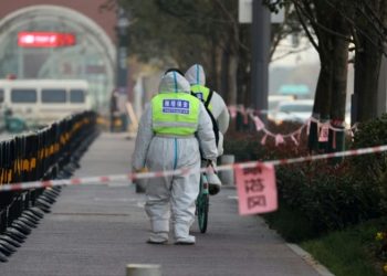 China Expands Lockdowns as Covid Cases Climb; People Complain of Food Shortages on Social Media