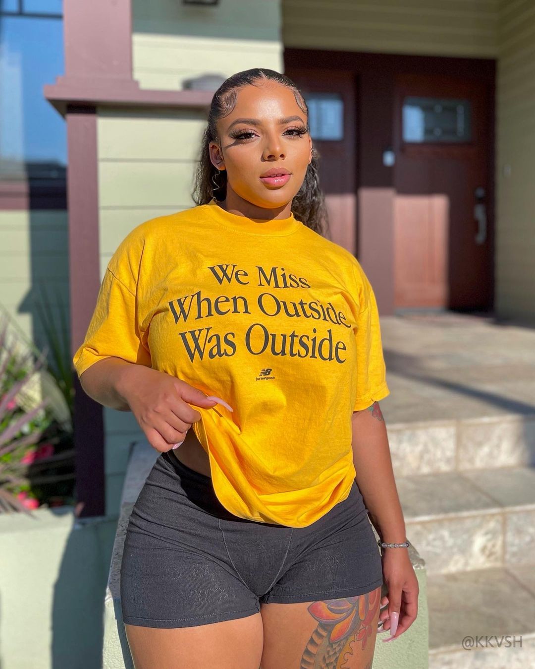 Mikayla Saravia in yellow tee