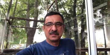 Gautam Bali Bio, Income, Family & more